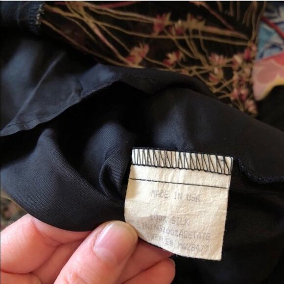 Gorgeous Skirt and Top Floral Vintage Set - Picture 9 of 12